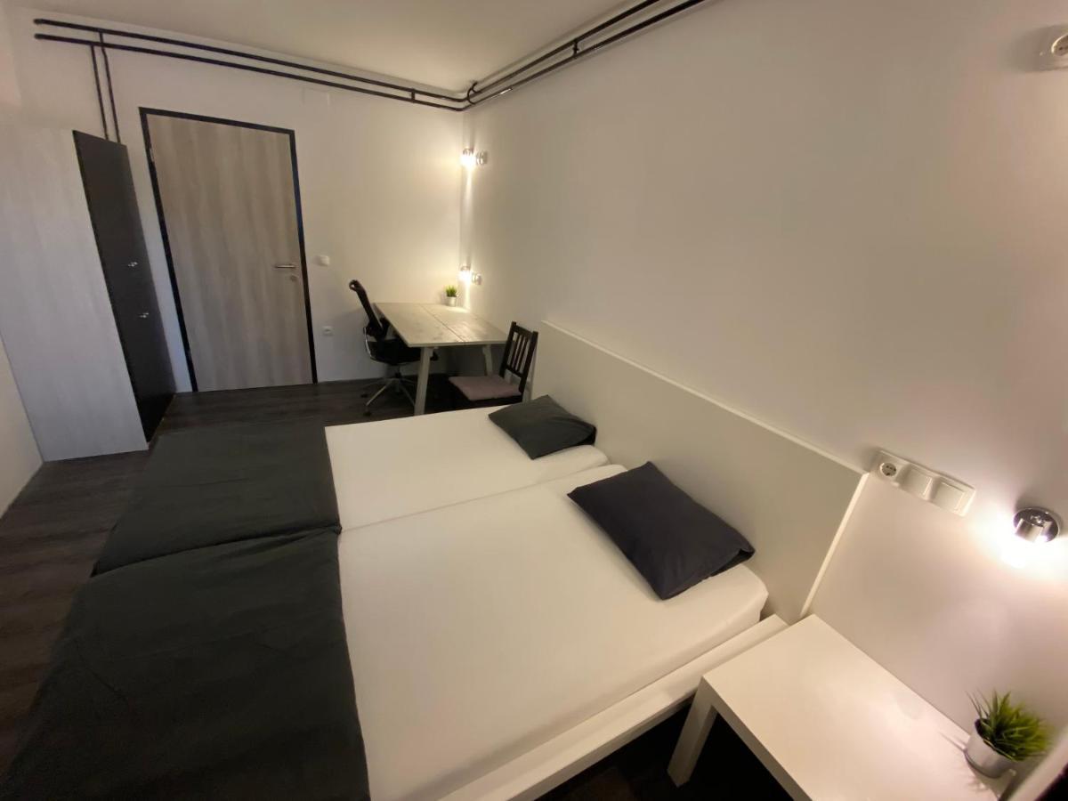 The Best Hostel Bled Buitenkant foto